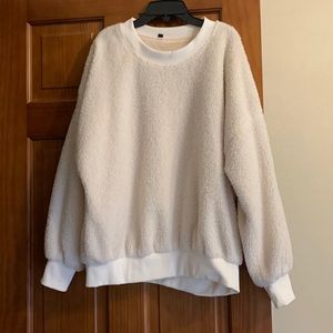 Size XL Sherpa sweatshirt